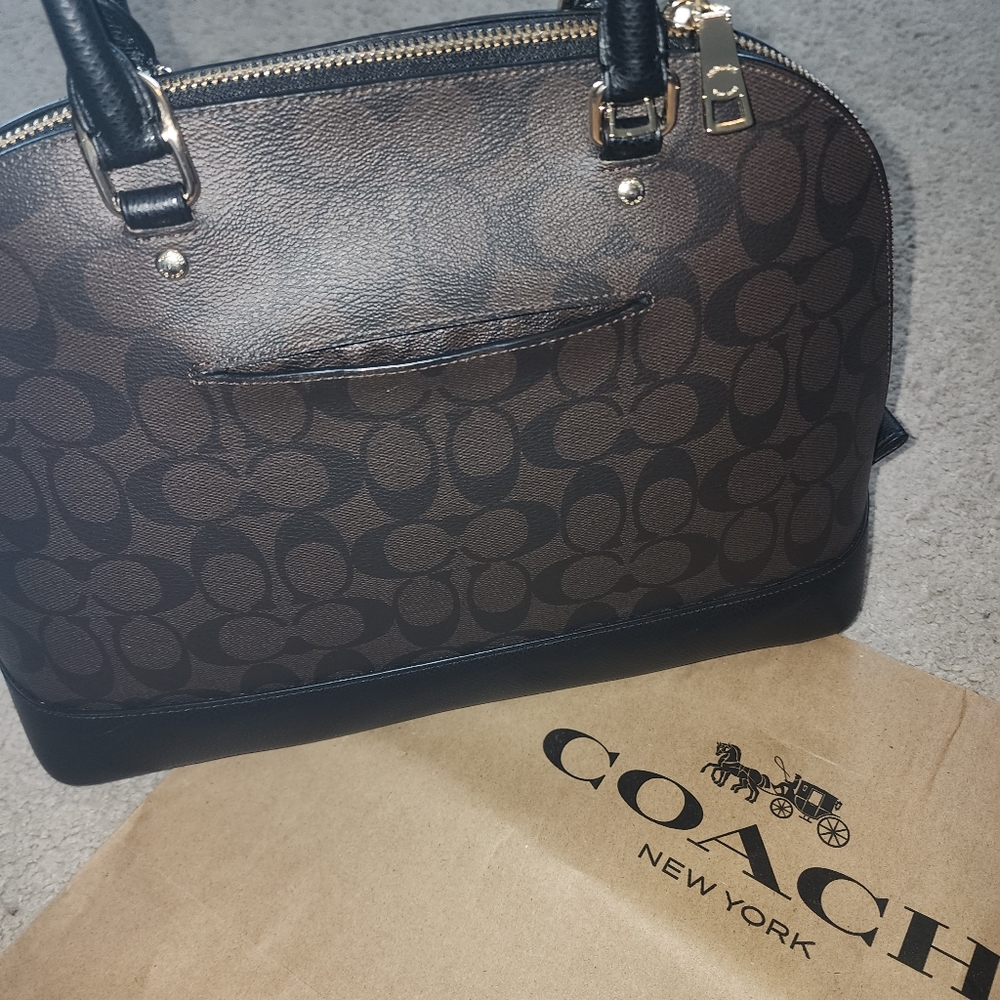 Coach Bag - Picture 2 of 6